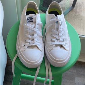 Women’s all white converse